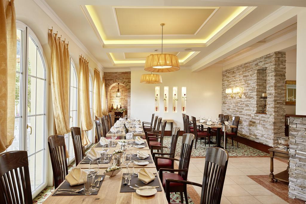 Hotel Barbarahof 4 Stars Superior-Summercard Inclusive-Adults Only From 14 Years คาพรูน ภายนอก รูปภาพ