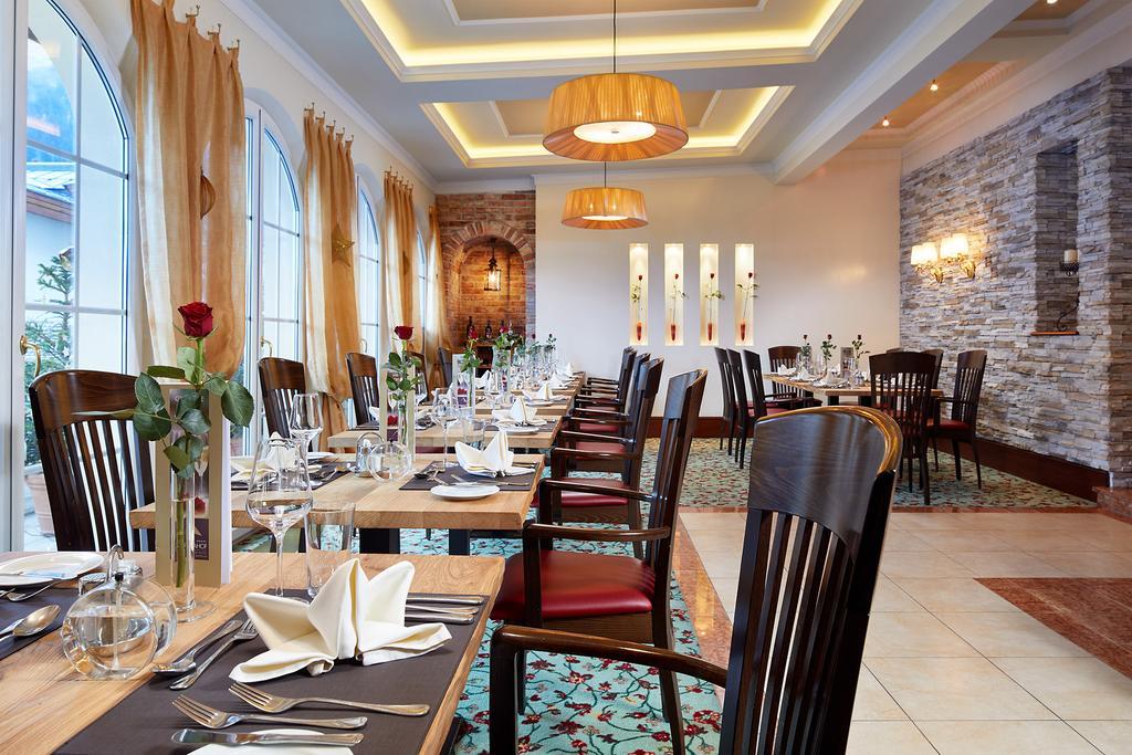 Hotel Barbarahof 4 Stars Superior-Summercard Inclusive-Adults Only From 14 Years คาพรูน ภายนอก รูปภาพ